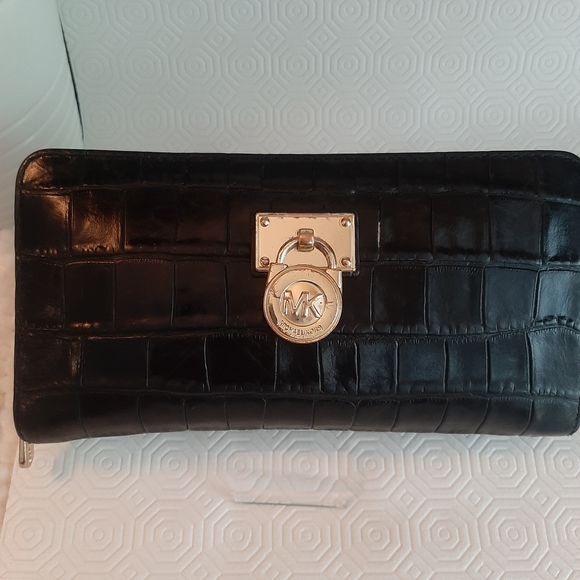 Michael  kors leather  wallet  Black/Gold - Picture 7 of 12